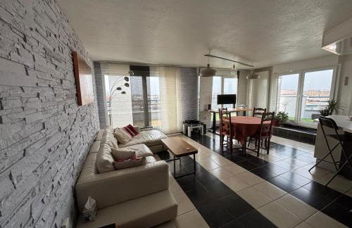 Attique avec terrasse - Zénith & centre-ville - Foto 1