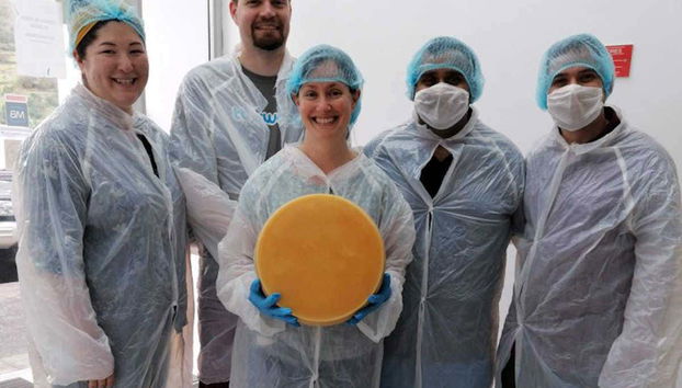 Une usine de fromages