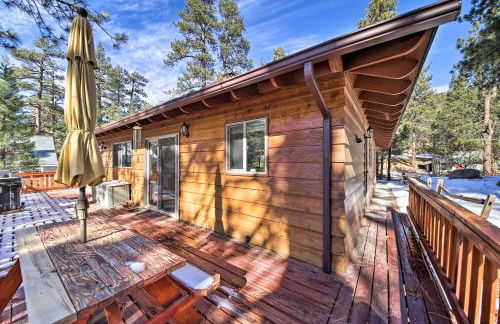 Walk to Lake Rustic Home with Deck in Fawnskin - Foto 24