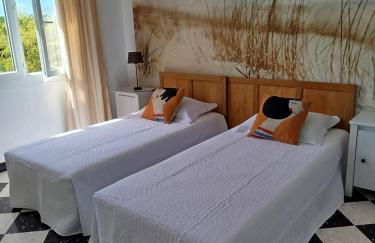 Villa climatisée, proche mer, 2 grands appartements indépendants, parking, wifi - Foto 26