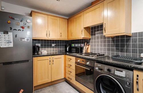 2 Bedroom Home with Garden and Free Parking - Foto 50