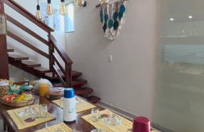 ESPAÇO PÉROLA GUANABARA, 70 Metros do Mar, 4 Suítes independentes COM AR, Área Gourmet Integrada com Piscina,Churrasqueira, 900 Metros de CASTELHANOS, ideal para FAMÍLIAS E AMIGOS - Foto 49