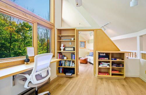 Modern Home Walk to Downtown, Hot Tub & GameRoom - Foto 43