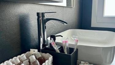 De Mio's Apartment - Photo 4