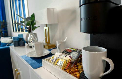 Cosmic Serenity Retreat 1BD Lux King in Southeast Jax - Foto 43