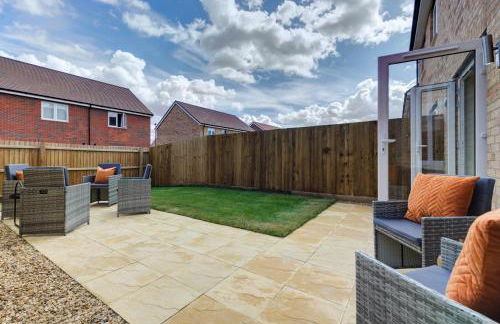 Marriott House sleeps 5 in Bourne with parking - Foto 19