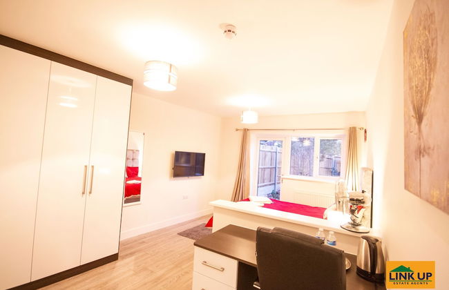 Lees House - Photo 17