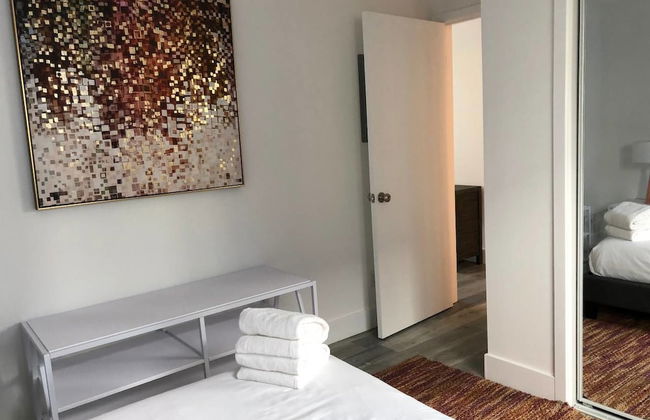 Brand NEW Luxury Spacious 3bdr Townhome Close to 3rd St - Photo 5