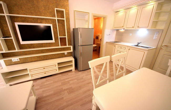 Menada Golden Rainbow Apartments - Photo 7