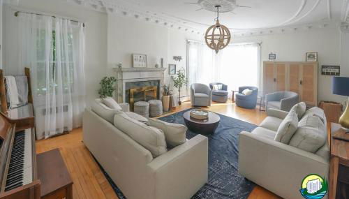 Lakefront estate with breathtaking views and pier! - Foto 4