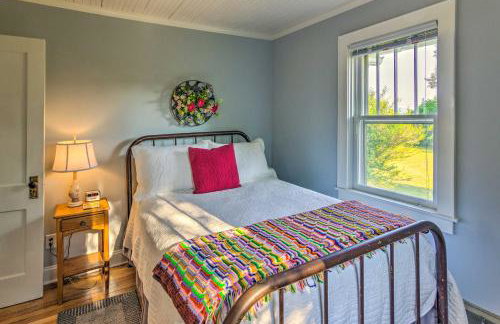 Restored Mars Hill Home on 1 Acre Walk to Town! - Foto 18