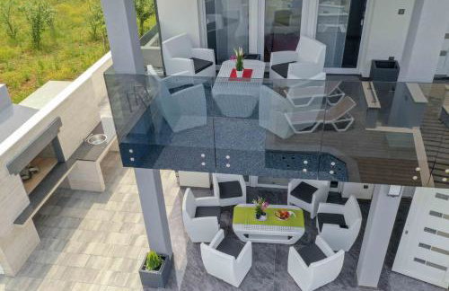 LUXURY VILLA BEGANOVIC-VRH - Foto 23