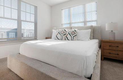 Landing Stunning 1BD Pool Clubhouse - Foto 32