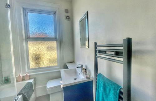 Trendy Contractor&Leisure Stay,SelfCheckin Parking - Photo 4