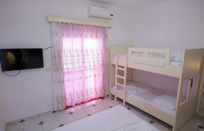 Vila Xhafa - Foto 24