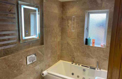 4 Bedroom Detached House in great location - Foto 7