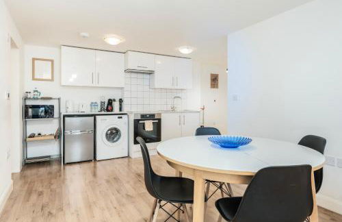 Modern one bedroom flat in Central London - Photo 5