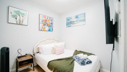 Stylish 5BR DC Retreat Backyard Free Parking - Foto 3