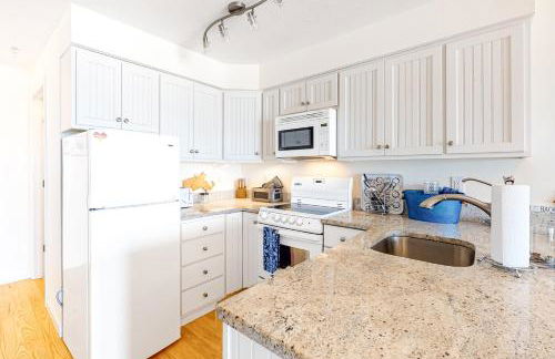 Nautical Haven at Seaside - Photo 8