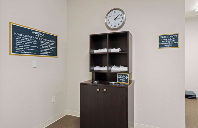 WaterWalk Extended Stay by Wyndham Kansas City - Overland Pk - Photo 75