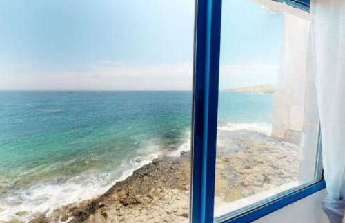 La casa con terraza privada sobre el mar - Foto 28