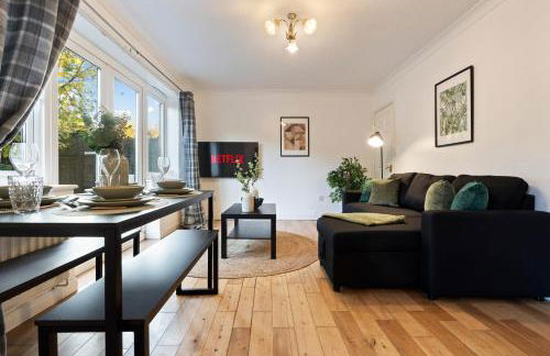 Applin House-5 Bed Contractor Stay Parking WIFI - Foto 1