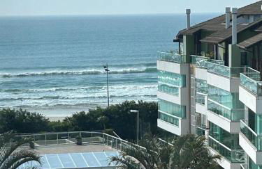 Praia do Santinho, de frente para mar - Foto 2