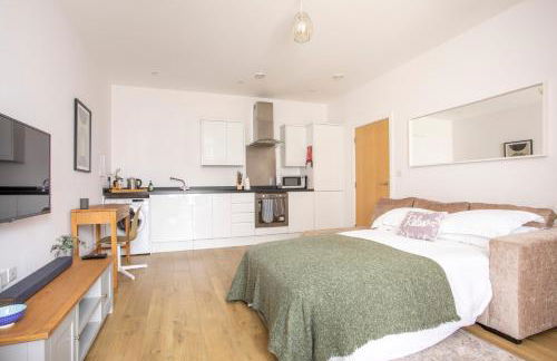 1 Bed Apartment - Redhill Central, Surrey, Gatwick #2 - Foto 18