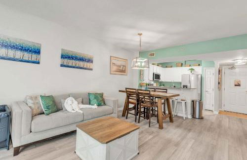 Coastal Haven Pools Restaurant & Beach Shuttle - Foto 38