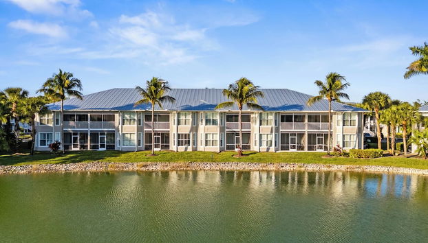 Entrada (vista interior)