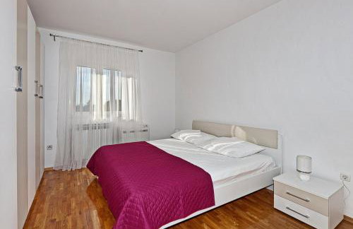 Holiday house with a swimming pool Lozovac, Krka - 11715 - Foto 12