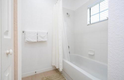 Amazing 2bed Condo in Kissimmee near Disney - Mickey Sorcerer - Foto 27