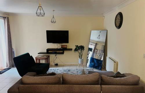 Apartment with Free Parking - Foto 8