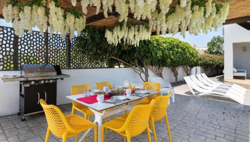 Niovis Villa - Photo 5