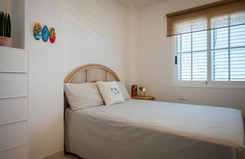 AT148 Frente la playa, jardín privado, vistas mar - Foto 24