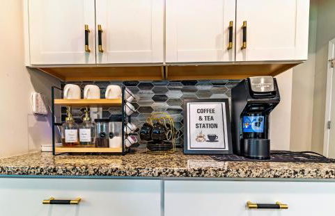 Special Deal! Raleigh Luxe Family Retreat, 15 Min to Downtown, Kids Gear, Fast WiFi for WFH, EV & Pet Friendly - Foto 8