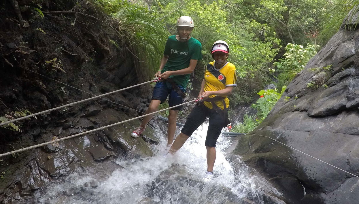 Canyoning + Ziplining in Útica