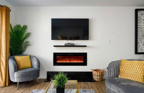 Grey Sapphire Hideaway - 2BR 2BA w Arcade & Pool - Foto 25