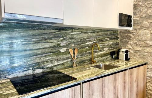 Apartamento colgante al río con vistas al puente - Photo 9