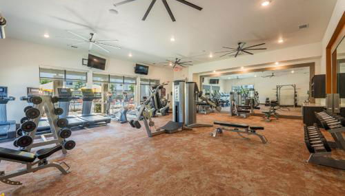 Luxe 3B/2B Getaway - Pool, Gym, Parking, Pet Wash - Foto 5