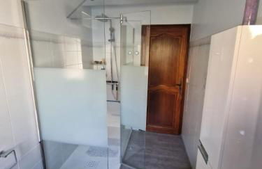 Appartement au premier étage dans maison de charme avec grand jardin au RDC - Foto 7