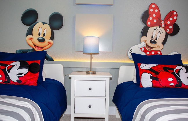 4 BR 4 BA Villa 5min Disneyworld 1804ft BBQ - Foto 41