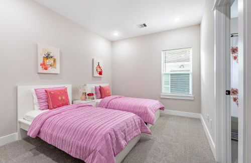 3 Bedroom and 3 bath - Photo 33