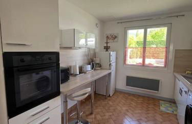 Appartement les Mésanges en rez de jardin -terrasse-2 chambres-parking - Foto 29