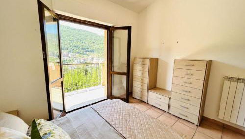 Accogliente Appartamento con Balcone Panoramico Fino a 3 Persone, Vicino al Centro Storico - Foto 5