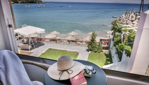 Laia Seafront Luxury Apartments - Foto 1