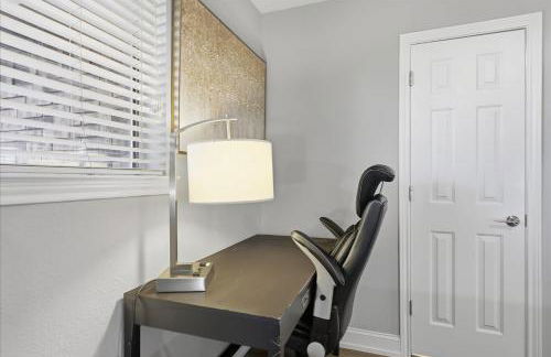 3-BD 2-BA Frisco Getaway - Backyard Patio BBQ - Foto 20