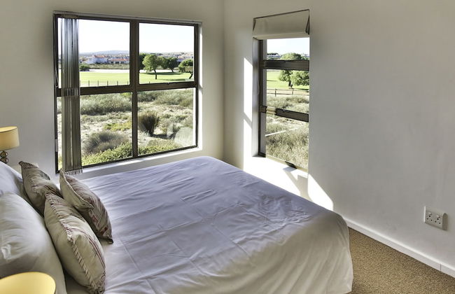 Mulligan, Langebaan 10-sleeper - Photo 17