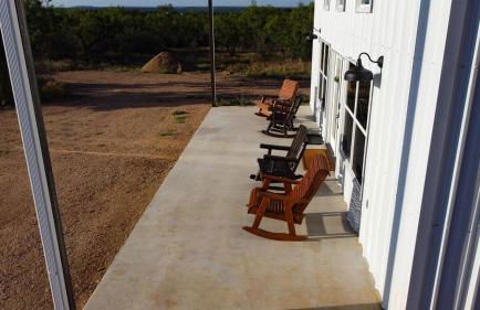 Gorgeous, secluded escape near River with Game room! - Photo 29