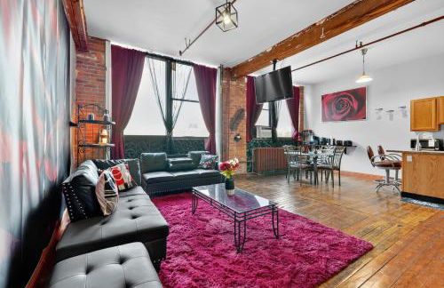 Beautiful 'Rose Themed' Loft Near Downtown Detroit apts - Foto 1